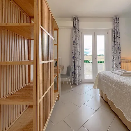 Apartment 300mt Dalla Spiaggia, Wi-fi, Aria Condizionata E Parcheggio