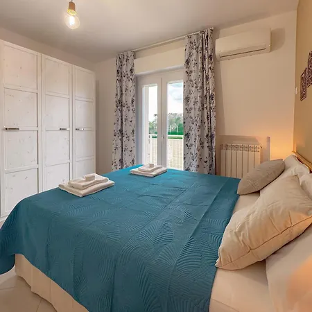 Apartment 300mt Dalla Spiaggia, Wi-fi, Aria Condizionata E Parcheggio *