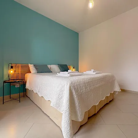 Apartment 300mt Dalla Spiaggia, Wi-fi, Aria Condizionata E Parcheggio
